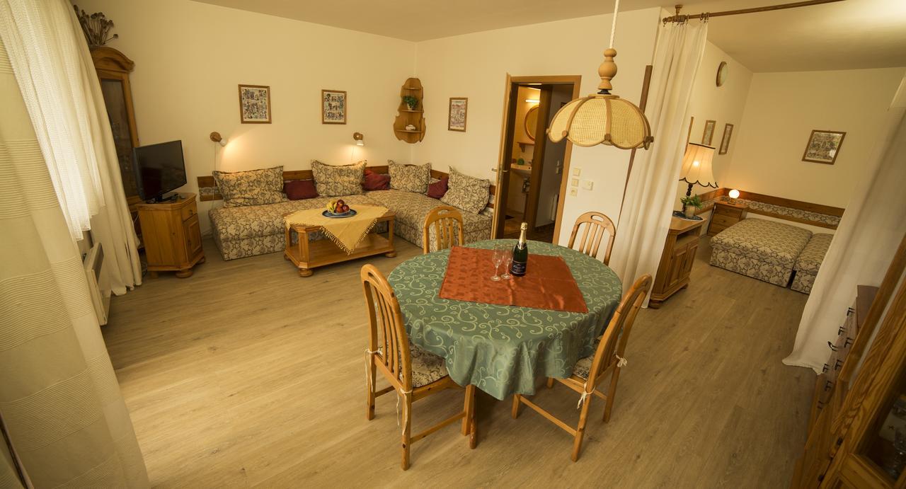Ski - Apartment Рокицани Экстерьер фото